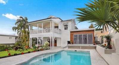 Villa plain-pied avec jardin paysager